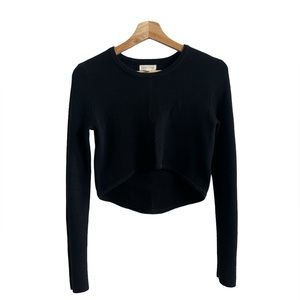Silence + noise black cropped front knit long sleeve size small
